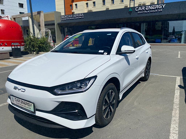 BYD e2